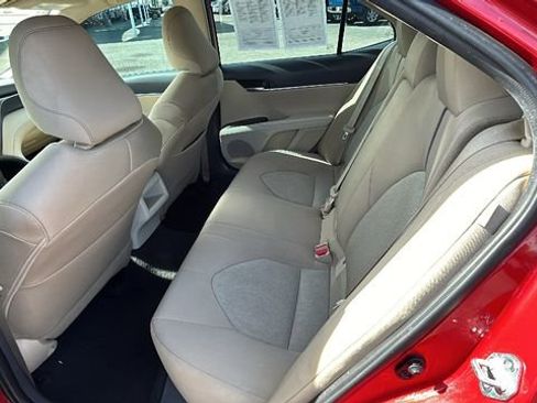 Used 2024 Toyota Camry LE image 15