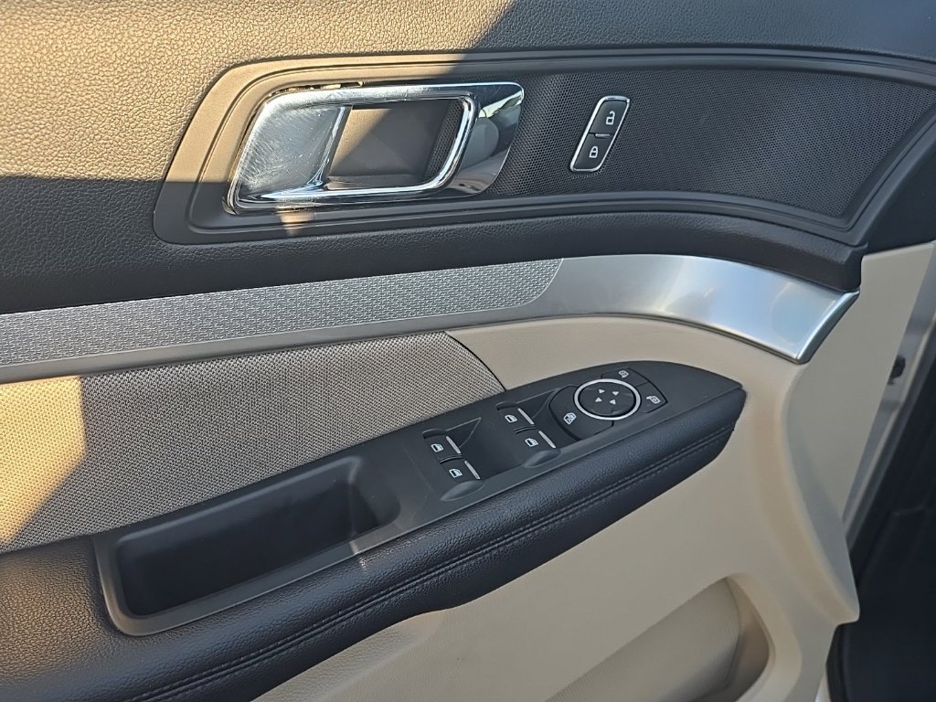 Used 2018 Ford Explorer 4WD image 9