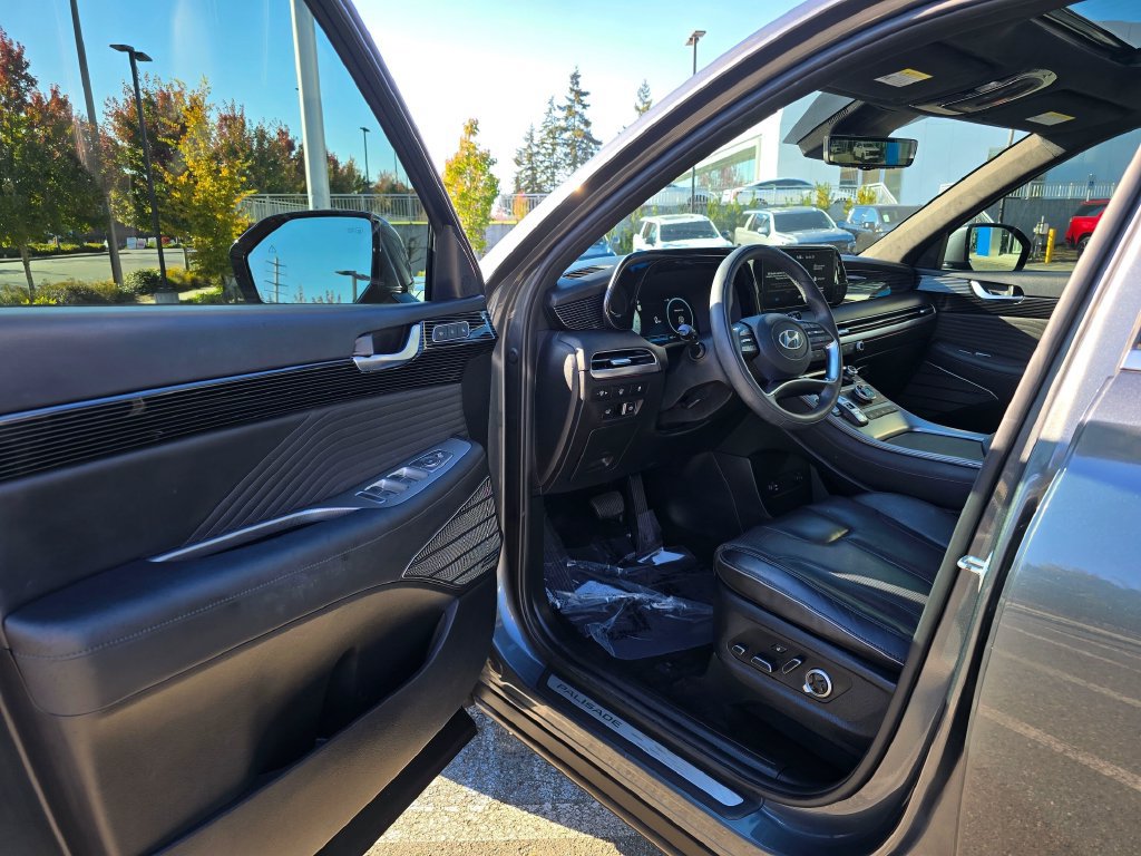 Used 2023 Hyundai Palisade Calligraphy w/ Winter Package AWD/4WD image 19