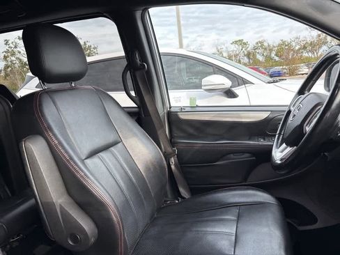 Used 2019 Dodge Grand Caravan GT image 8