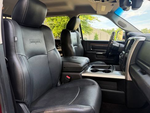 Used 2016 RAM 1500 Laramie AWD/4WD image 35