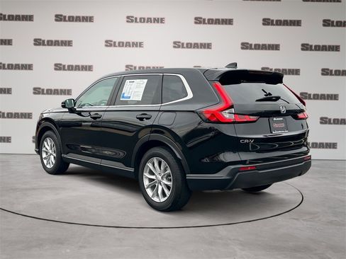 Used 2025 Honda CR-V EX image 3