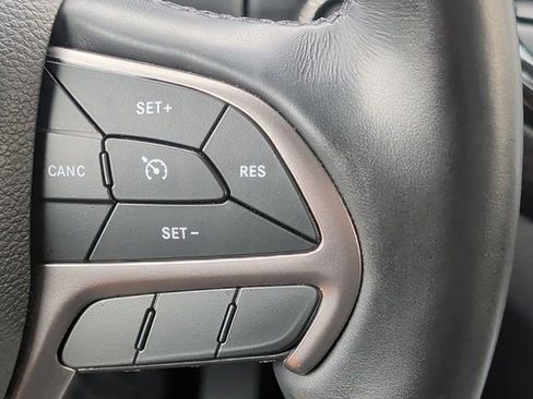 Used 2021 Jeep Grand Cherokee Laredo X image 12