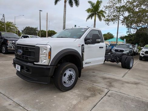 Certified 2024 Ford F550 4x4 Regular Cab Super Duty image 7