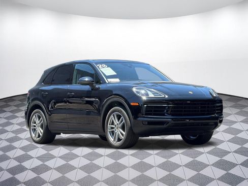 Used 2023 Porsche Cayenne AWD/4WD image 3