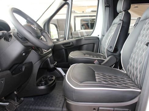 Used 2024 RAM ProMaster 3500 FWD image 11