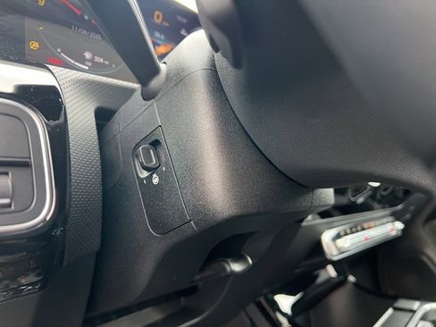 Used 2023 Mercedes-Benz CLA 250 4MATIC image 23