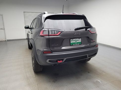 Used 2019 Jeep Cherokee Trailhawk w/ Cold Weather Group image 6