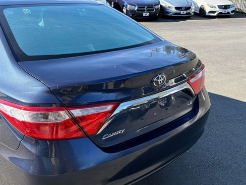 Used 2015 Toyota Camry LE FWD image 6