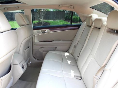 Used 2011 Toyota Avalon Limited FWD image 11