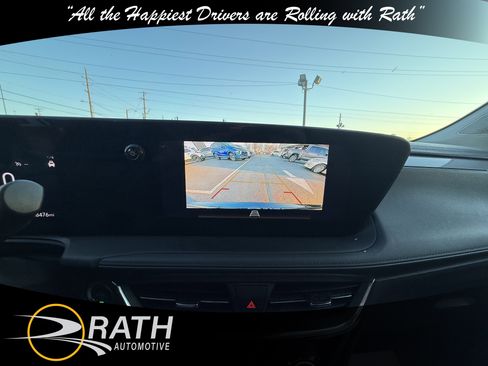 Used 2024 Buick Encore GX Sport Touring image 16