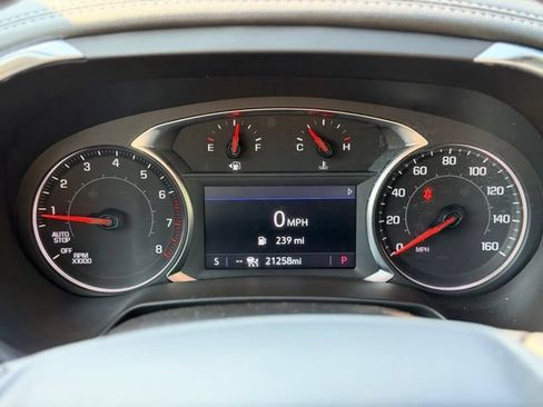 Used 2024 Chevrolet Blazer LT w/ Convenience Package FWD image 9