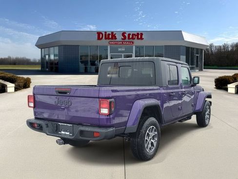 New 2026 Jeep Gladiator Sport AWD/4WD image 4