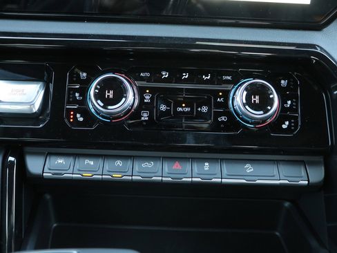 New 2026 GMC Sierra 1500 AT4 w/ AT4 Premium Package image 21