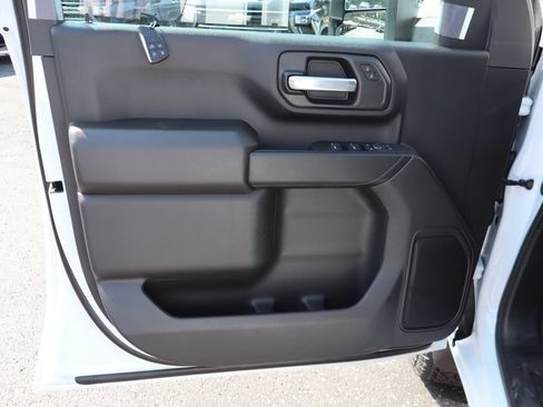 New 2026 Chevrolet Silverado 2500 Custom w/ Custom Value Package AWD/4WD image 4