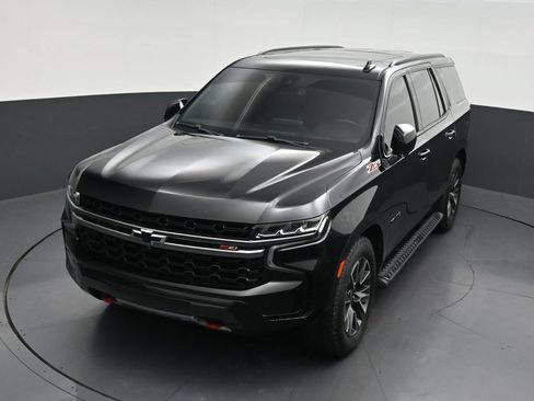 Used 2022 Chevrolet Tahoe Z71 w/ Z71 Off-Road Package AWD/4WD image 24