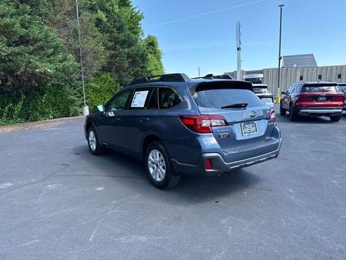 Used 2018 Subaru Outback 2.5i Premium AWD/4WD image 5