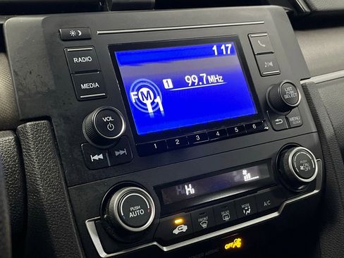 Used 2019 Honda Civic LX image 24