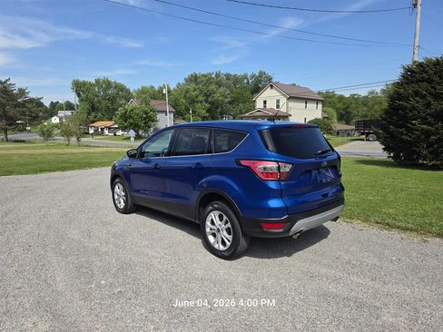 Used 2017 Ford Escape SE AWD/4WD image 5