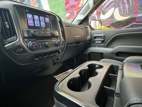 Used 2018 Chevrolet Silverado 1500 LT w/ All Star Edition image 68