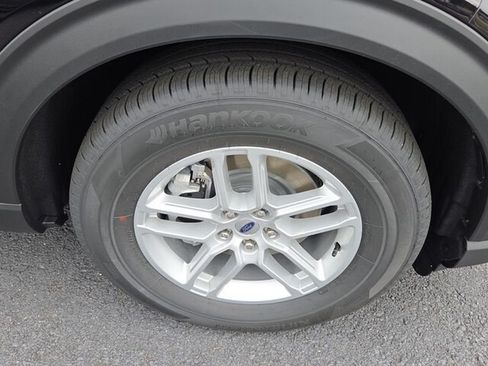New 2026 Ford Explorer Active RWD image 19
