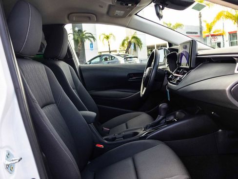 Certified 2025 Toyota Corolla LE image 18