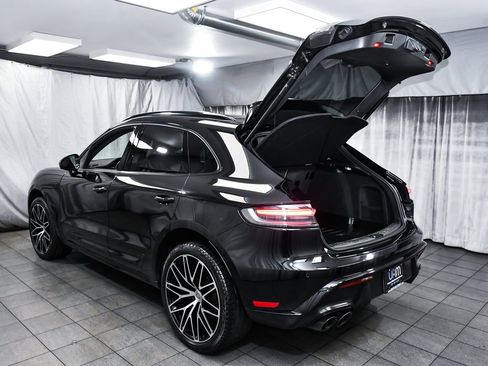 Used 2023 Porsche Macan AWD/4WD image 56