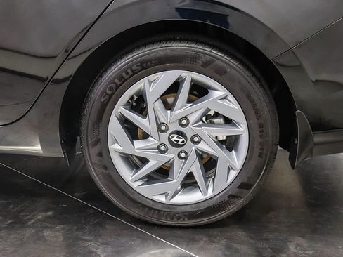 Used 2025 Hyundai Elantra Hybrid FWD image 10