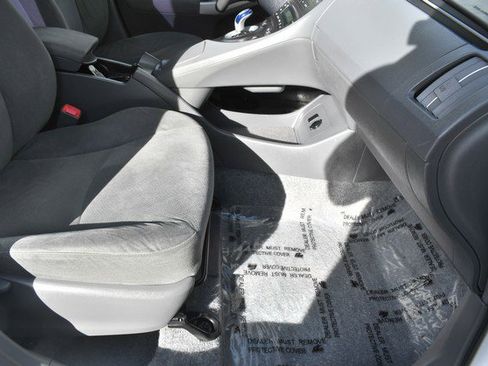 Used 2010 Toyota Prius Two image 25