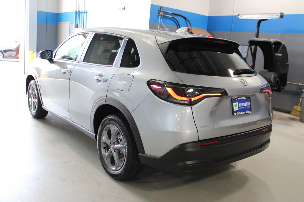 New 2027 Honda HR-V LX image 8