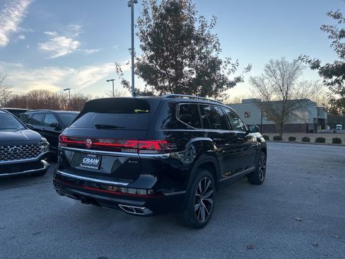 New 2026 Volkswagen Atlas SEL Premium R-Line AWD/4WD image 3