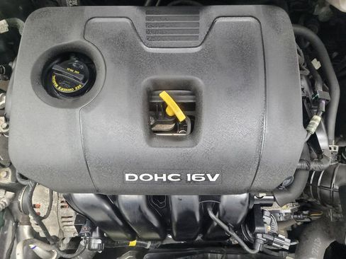 Used 2018 Hyundai Elantra Value Edition FWD image 30