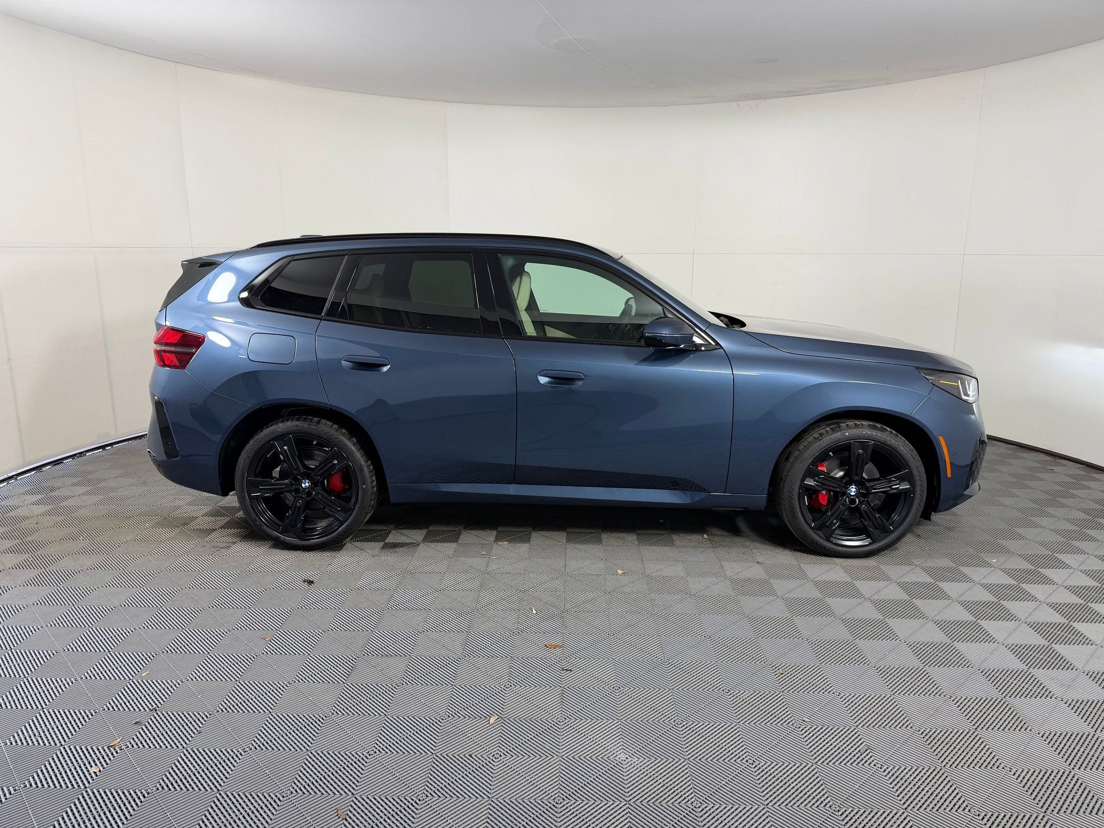 Used 2026 BMW X3 xDrive30i w/ M Sport Package AWD/4WD image 8