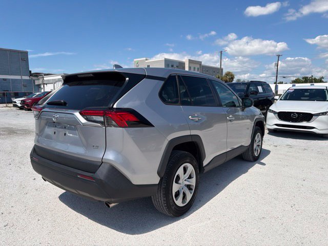 Used 2023 Toyota RAV4 LE FWD image 7