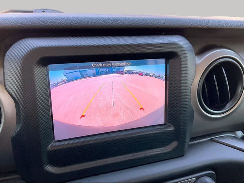 Used 2021 Jeep Wrangler Unlimited Sport AWD/4WD image 26