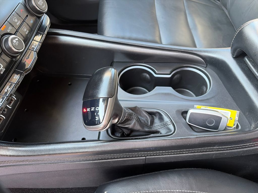 Used 2021 Dodge Durango SXT AWD/4WD image 23