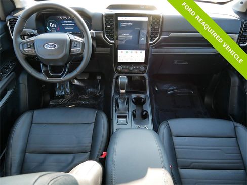 Used 2025 Ford Ranger Lariat w/ FX4 Off-Road Package image 13