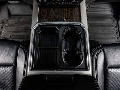 Used 2021 Ford F250 Lariat image 27