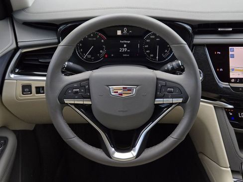 New 2025 Cadillac XT6 Premium Luxury w/ LPO, Floor Liner Package image 15