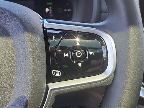 New 2026 Volvo XC90 T8 Ultra w/ Protection Package Premier image 17