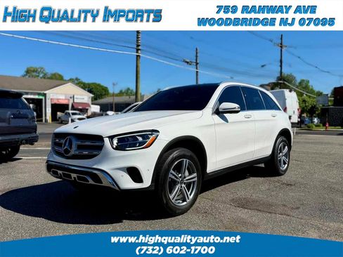 Used 2021 Mercedes-Benz GLC 300 4MATIC w/ Multimedia Package image 3
