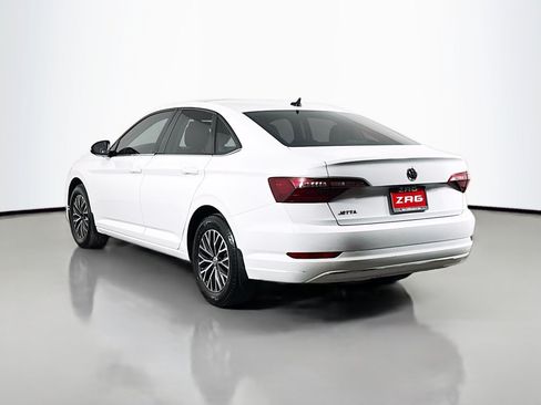 Used 2020 Volkswagen Jetta SE FWD image 3