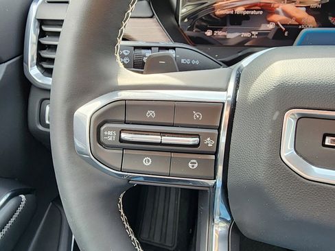 New 2026 GMC Acadia Denali w/ Super Cruise Package image 21