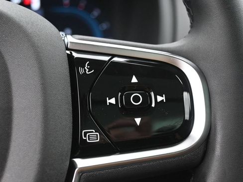 New 2025 Volvo XC90 B6 Plus w/ Protection Package Premier AWD/4WD image 10