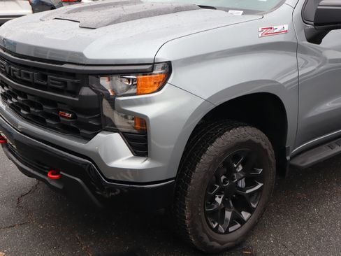 Used 2024 Chevrolet Silverado 1500 Custom Trail Boss w/ LPO, Dark Essentials Package image 6