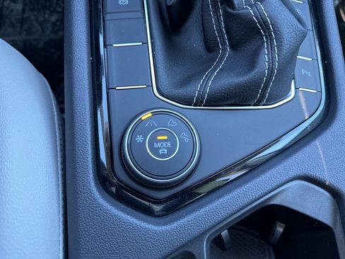 New 2026 Volkswagen Taos SE AWD/4WD image 48