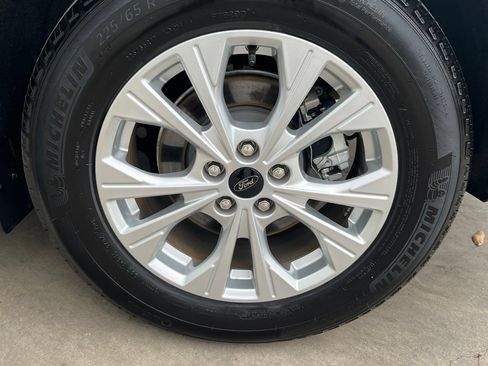 Used 2025 Ford Escape Active FWD image 26