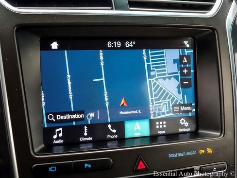 Used 2018 Ford Explorer Limited image 17