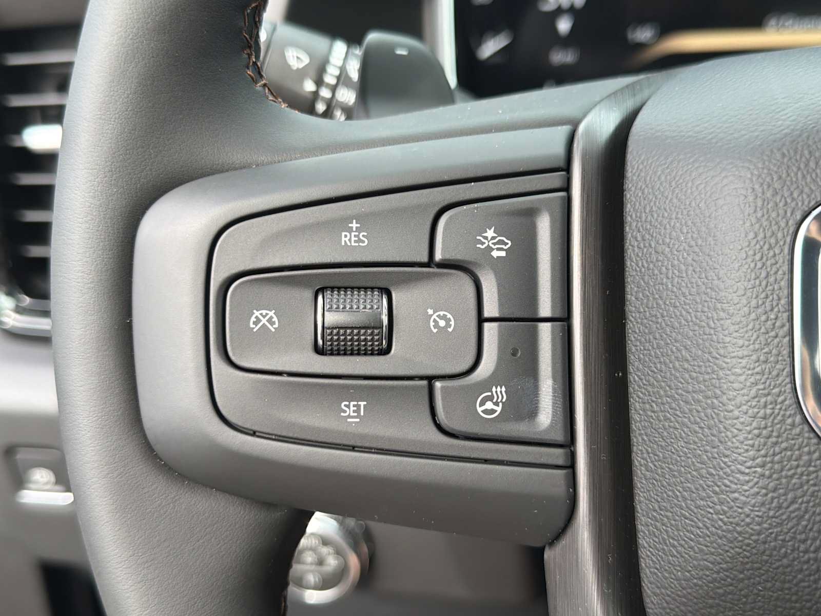 New 2026 GMC Sierra 1500 AT4 w/ AT4 Premium Package AWD/4WD image 16