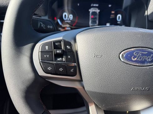 New 2026 Ford Explorer Active RWD image 33